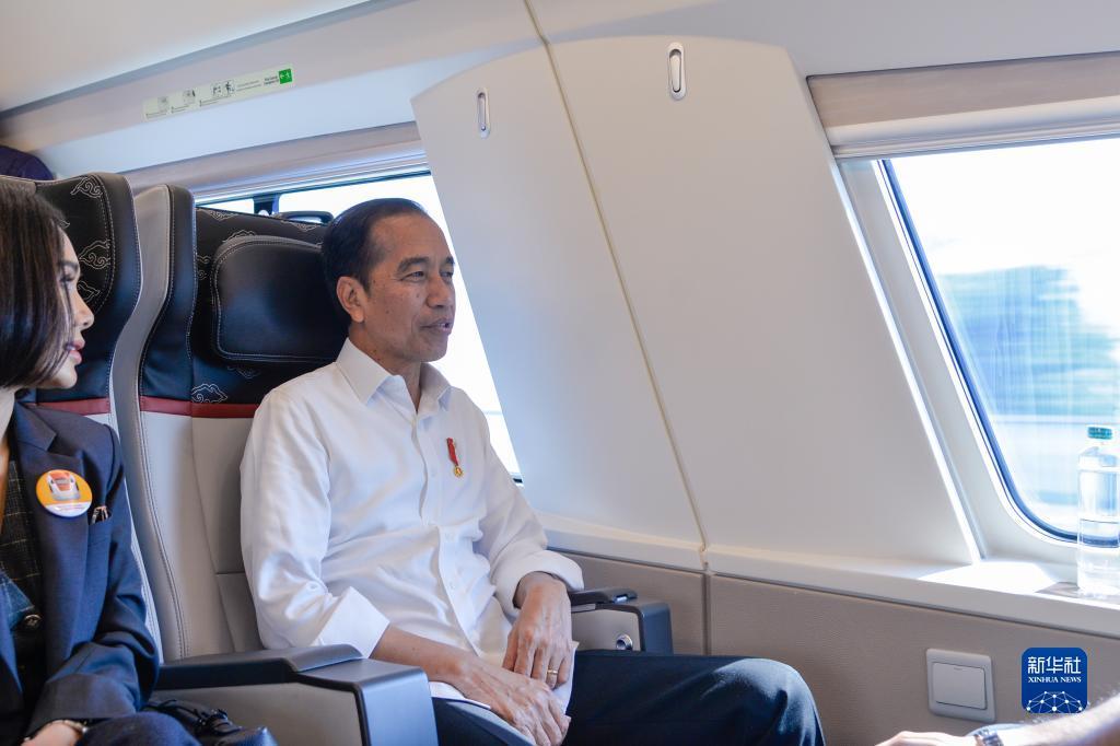 下载游戏中心软件